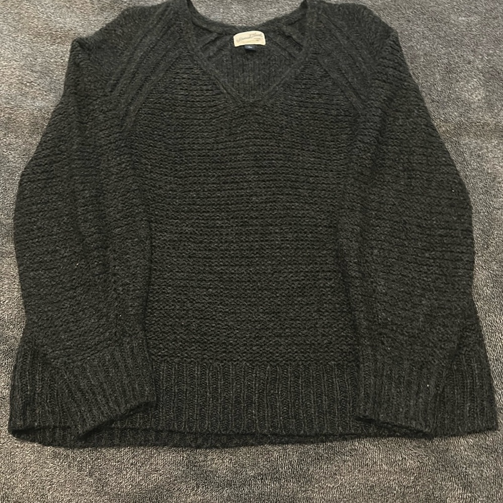Charcoal colored sweater ~ Super warm and cute